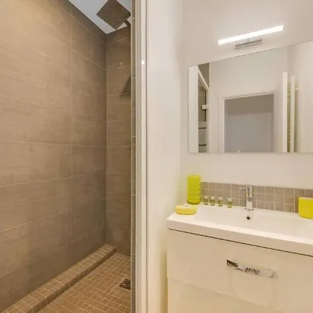 Two Flats With 3br And 2 Lounges Near Eiffel Tower Apartament