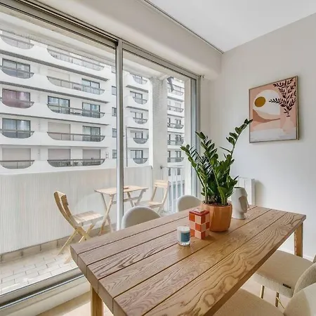 Two Flats With 3br And 2 Lounges Near Eiffel Tower *