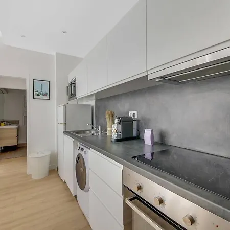 Two Flats With 3br And 2 Lounges Near Eiffel Tower *